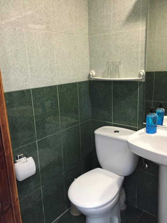 Hostal Londres Granada Eksteriør billede
